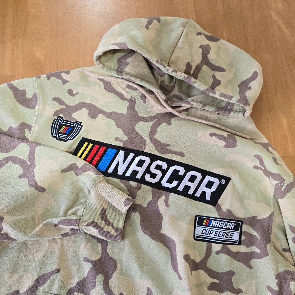 Nascar Cup Series Men's Camo Pullover‎ Hoodie Embroidered Green Brown Large NWT